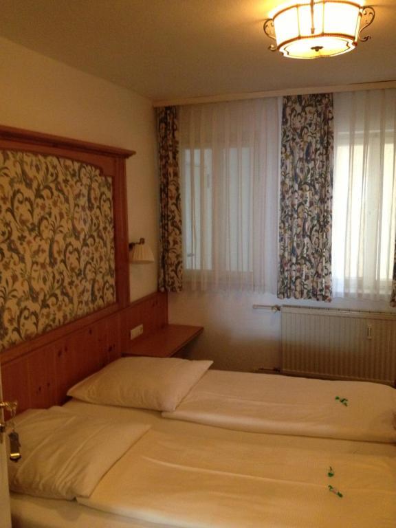 Hotel Goldener Hirsch Friedrichshafen Eksteriør billede