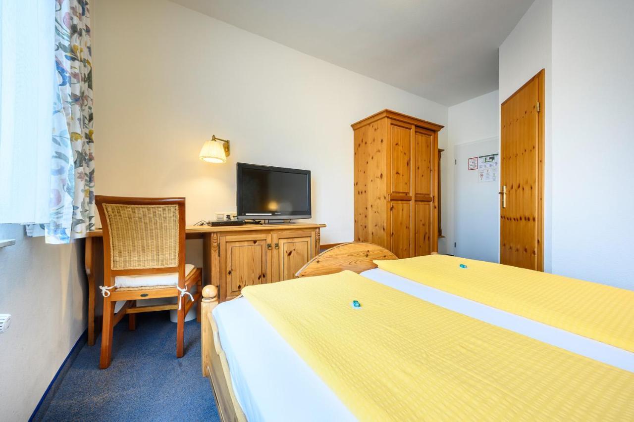 Hotel Goldener Hirsch Friedrichshafen Eksteriør billede